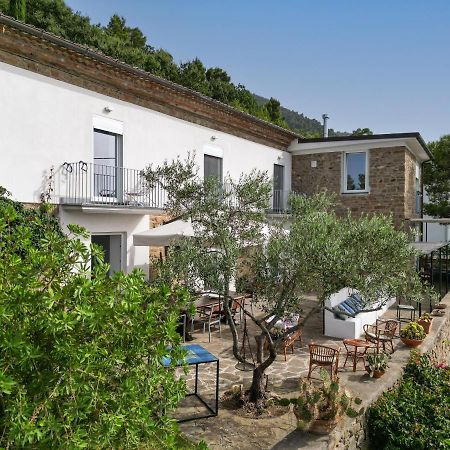 Albeca Boutique Hotel - Relais De Charme Sul Mare Castellabate Exterior photo